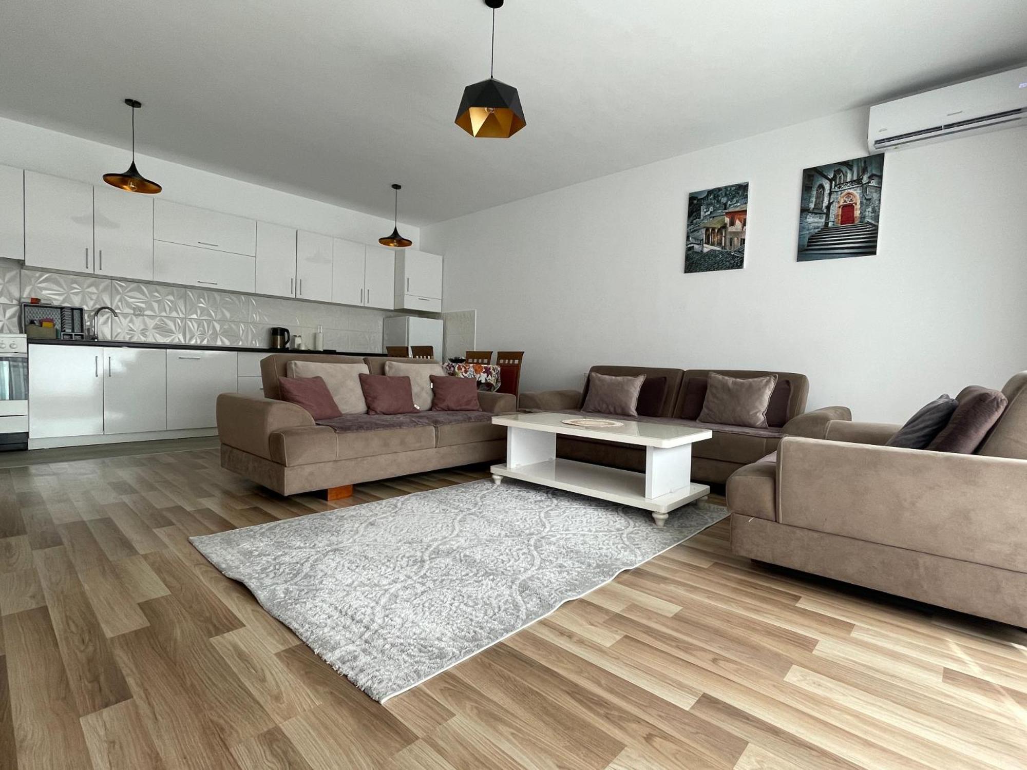 Entire Apartment - Near The Center Пристина Екстериор снимка